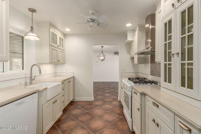 525 S Harvard Avenue, Tucson, AZ 85710