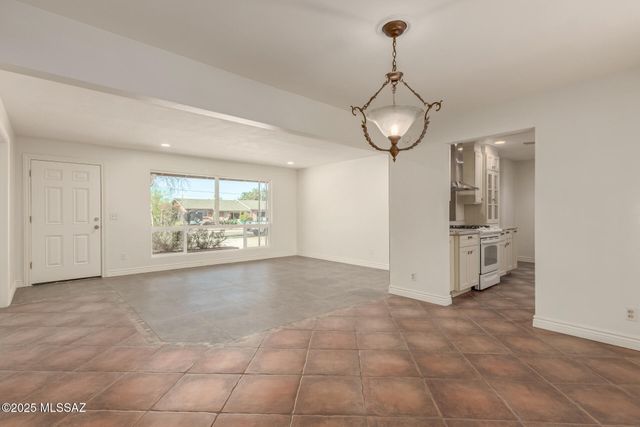 525 S Harvard Avenue, Tucson, AZ 85710