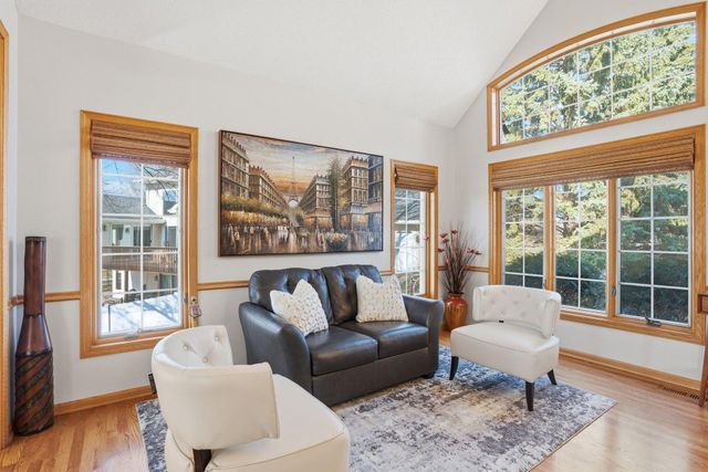 4230 Pineview Lane N, Plymouth, MN 55442