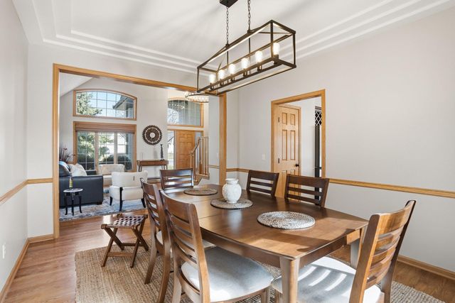 4230 Pineview Lane N, Plymouth, MN 55442