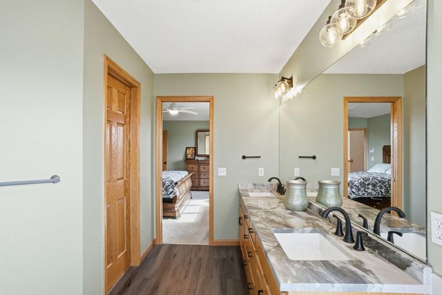 4230 Pineview Lane N, Plymouth, MN 55442