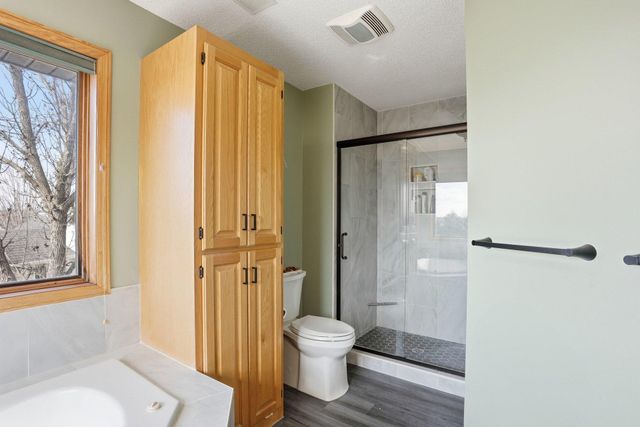 4230 Pineview Lane N, Plymouth, MN 55442