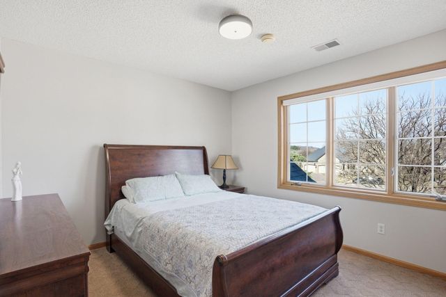 4230 Pineview Lane N, Plymouth, MN 55442