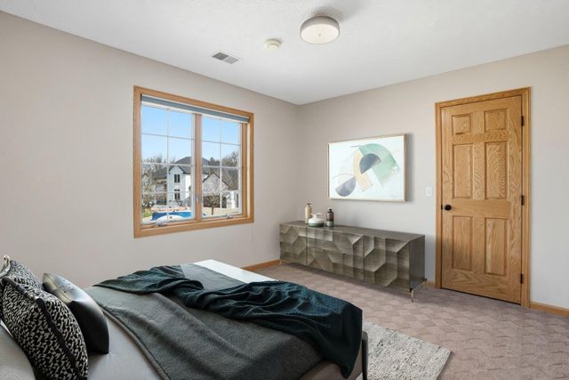 4230 Pineview Lane N, Plymouth, MN 55442