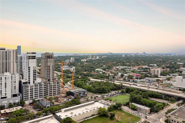 185 SW 7th St 2900, Miami, FL 33130