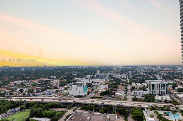185 SW 7th St 2900, Miami, FL 33130