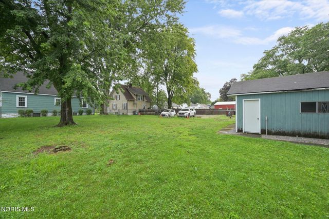 6939 Dorr Street, Toledo, OH 43615
