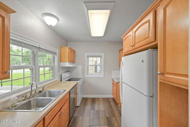 6939 Dorr Street, Toledo, OH 43615