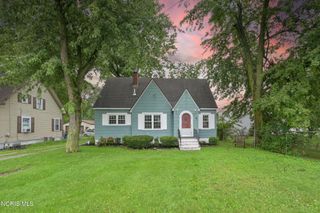 6939 Dorr Street, Toledo, OH 43615
