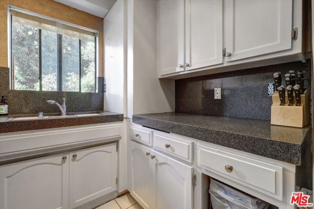 1355 N Sierra Bonita Avenue 411, West Hollywood, CA 90046