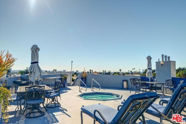 1355 N Sierra Bonita Avenue 411, West Hollywood, CA 90046