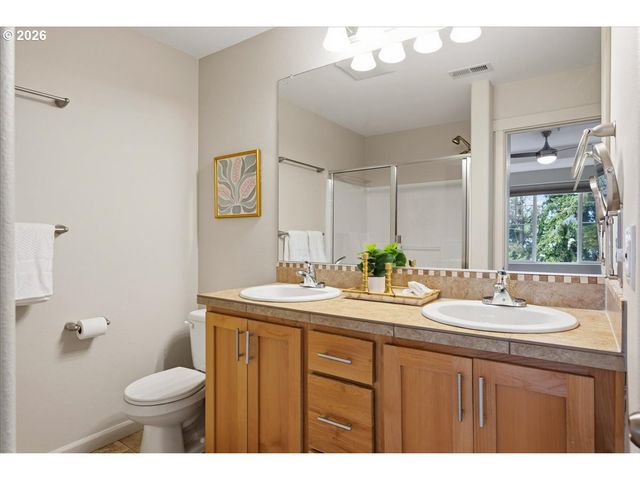 10529 Ne CEDAR FALLS Loop, Hillsboro, OR 97006