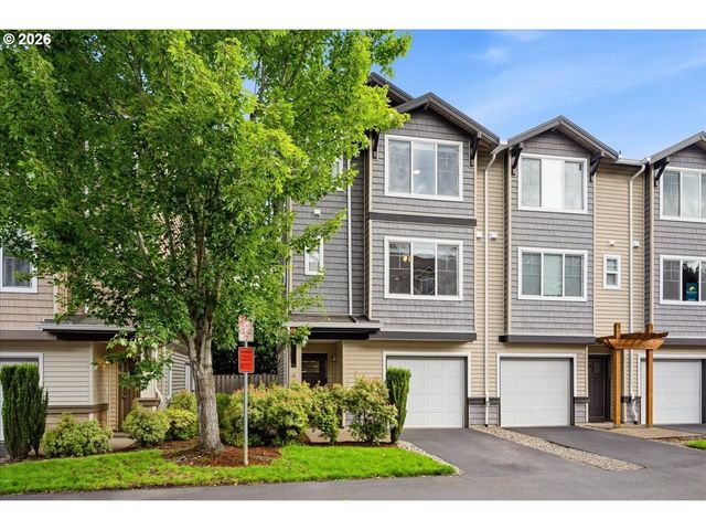 10529 Ne CEDAR FALLS Loop, Hillsboro, OR 97006
