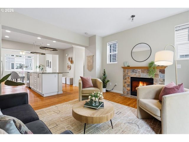 10529 Ne CEDAR FALLS Loop, Hillsboro, OR 97006