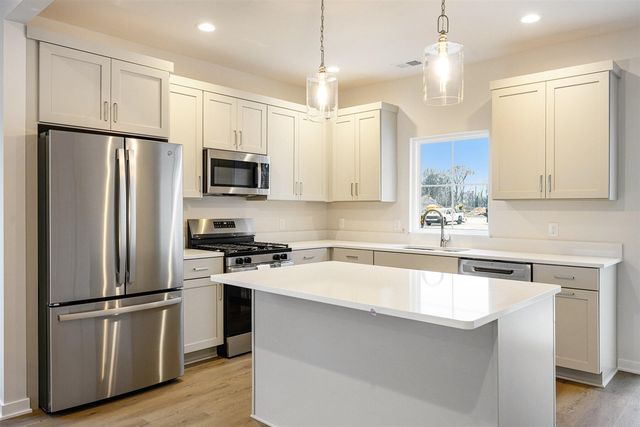 9637 Sapphire Lane Avenue, Portage, MI 49002