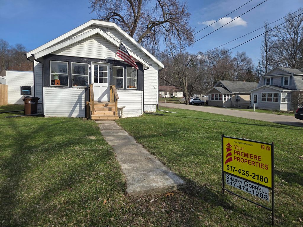 323 S Maurice Avenue, Summit Twp, MI 49203