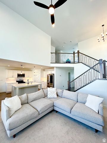 969 N OLSON DR, Saratoga Springs, UT 84045