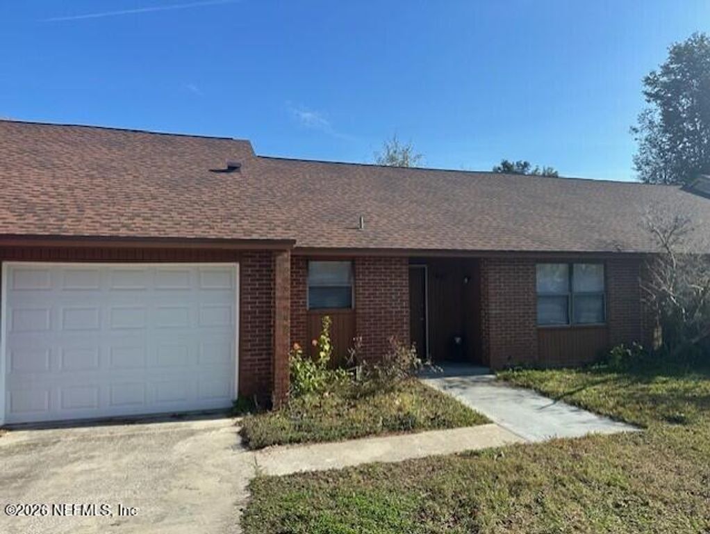 1681 DOGWOOD Circle, Middleburg, FL 32068