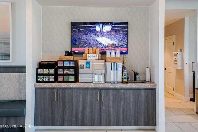 110 FLY LINE Drive, St. Johns, FL 32259