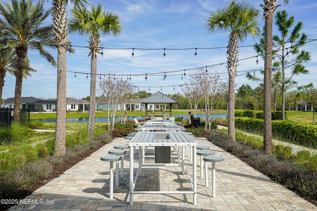 110 FLY LINE Drive, St. Johns, FL 32259