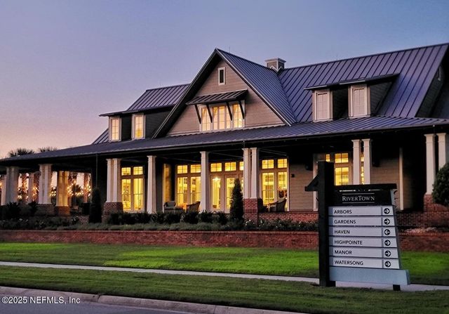 110 FLY LINE Drive, St. Johns, FL 32259