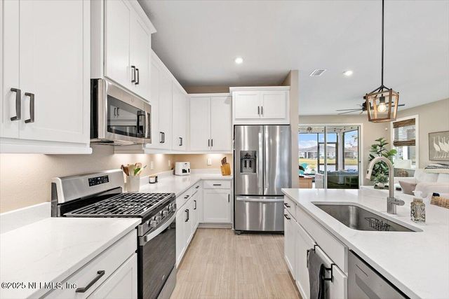 110 FLY LINE Drive, St. Johns, FL 32259