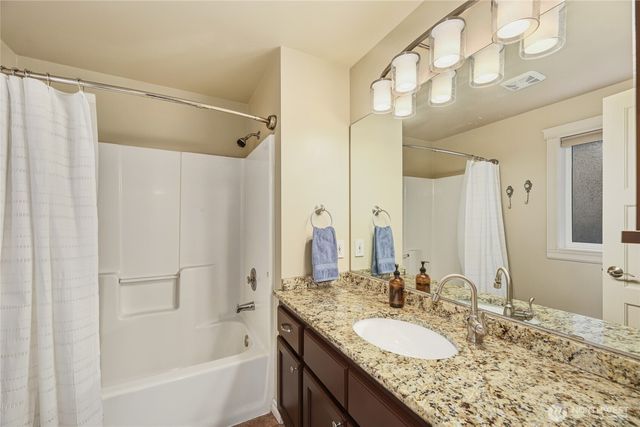 3929 205th Place SW, Lynnwood, WA 98036