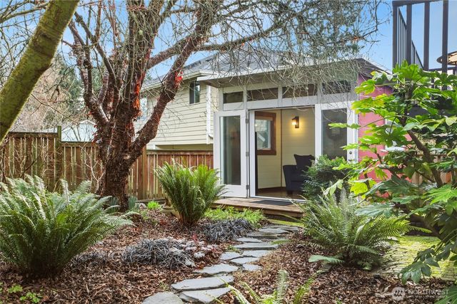 3929 205th Place SW, Lynnwood, WA 98036