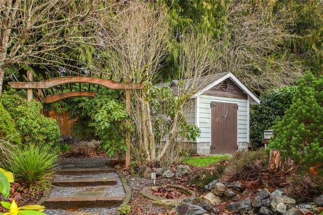 3929 205th Place SW, Lynnwood, WA 98036