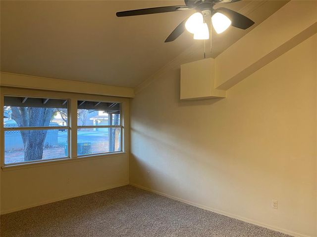10124 Hefner Village Terrace, Oklahoma City, OK 73162