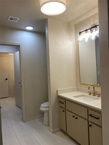 10124 Hefner Village Terrace, Oklahoma City, OK 73162