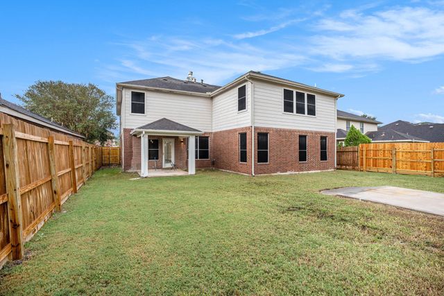 3811 Misty Falls Lane, Friendswood, TX 77546