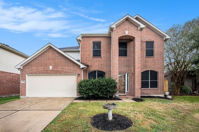 3811 Misty Falls Lane, Friendswood, TX 77546