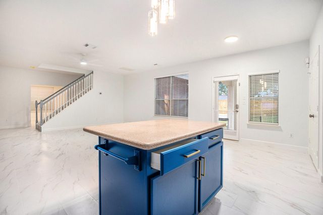 3811 Misty Falls Lane, Friendswood, TX 77546