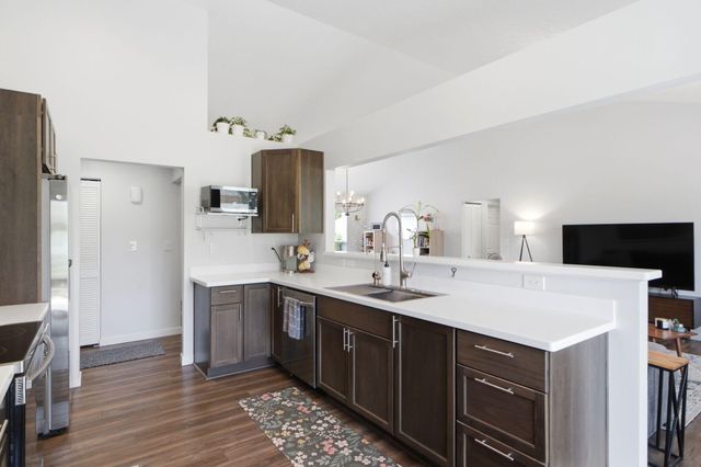 904 Sunset Drive 904 Sunset Drive, Englewood, OH 45322