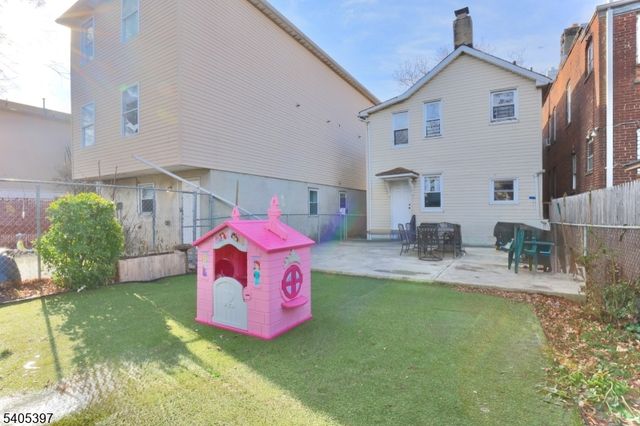 417 Franklin St, Elizabeth City, NJ 07206