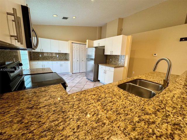 3393 SW 180th Way 0, Miramar, FL 33029