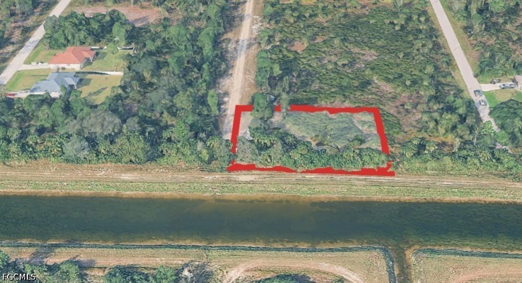 6000 Tena AVE N, Lehigh Acres, FL 33971