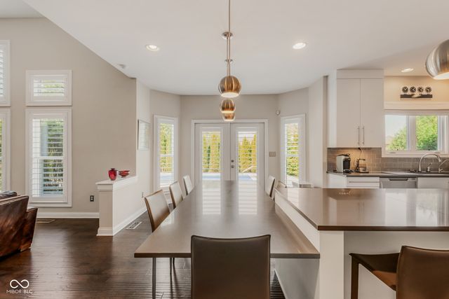 950 Westlake Hills Drive, Columbus, IN 47201