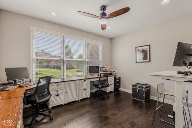 950 Westlake Hills Drive, Columbus, IN 47201