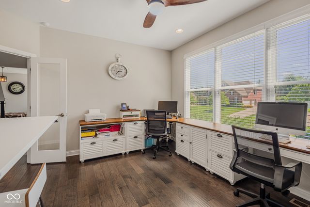 950 Westlake Hills Drive, Columbus, IN 47201