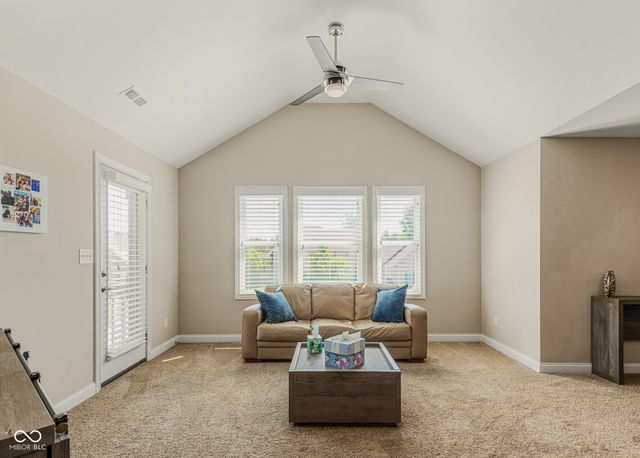 950 Westlake Hills Drive, Columbus, IN 47201