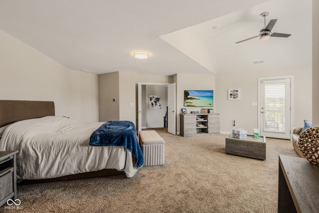 950 Westlake Hills Drive, Columbus, IN 47201