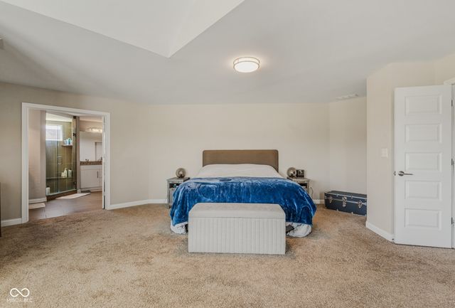 950 Westlake Hills Drive, Columbus, IN 47201