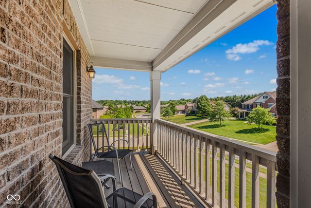 950 Westlake Hills Drive, Columbus, IN 47201
