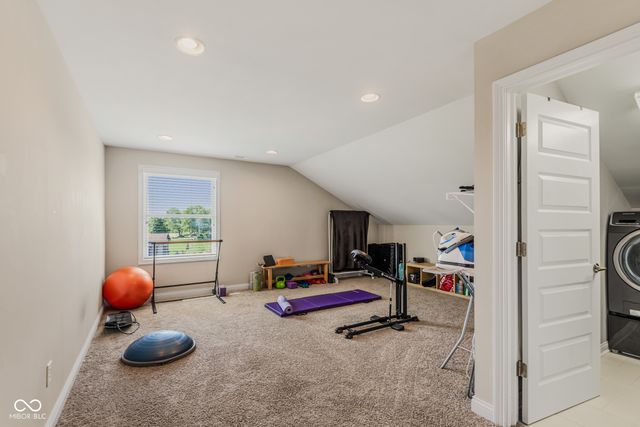 950 Westlake Hills Drive, Columbus, IN 47201