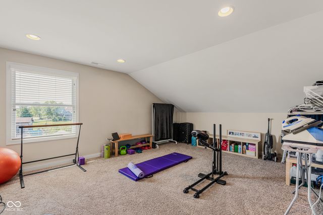 950 Westlake Hills Drive, Columbus, IN 47201