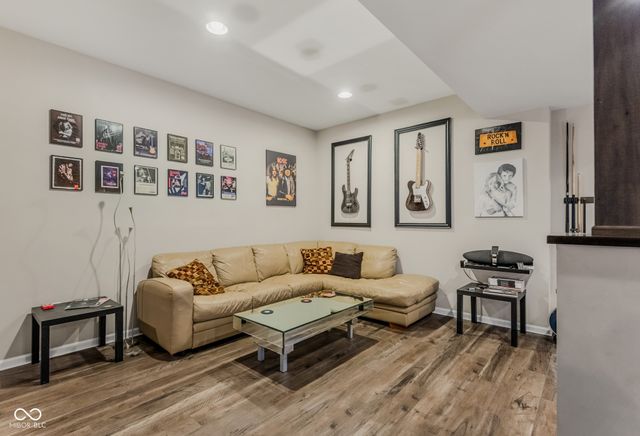 950 Westlake Hills Drive, Columbus, IN 47201