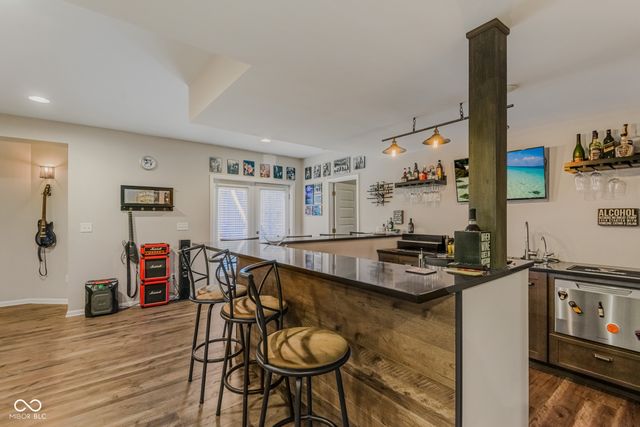 950 Westlake Hills Drive, Columbus, IN 47201