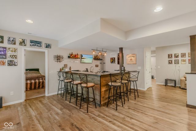 950 Westlake Hills Drive, Columbus, IN 47201